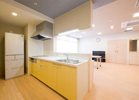 写真：ユニット共同生活室・キッチン
